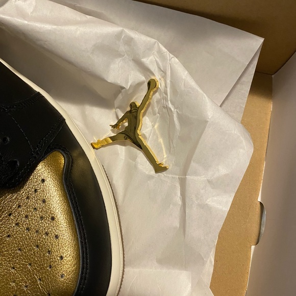 Nike Men's Black and Gold High-Top Sneakers - Picture 3 of 14